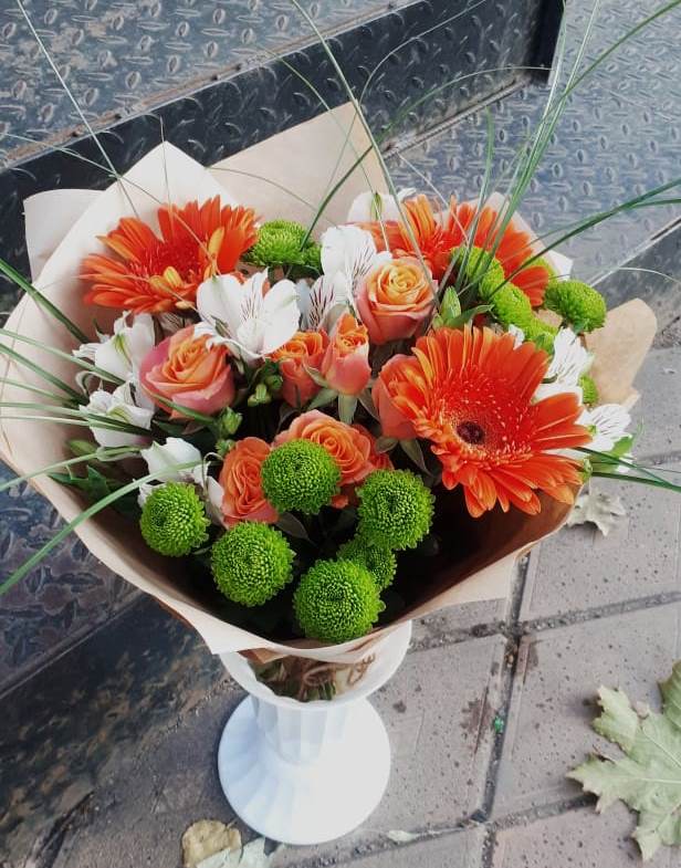 Букет цветов из: Герберы, Хризантемы, Альстромерии и Розы в Кашино