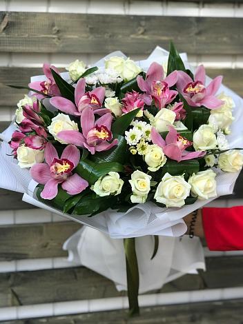 Букет цветов из: Розы и Хризантемы в Кашино