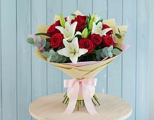 Букет цветов из:  Лилии и Розы в Кашино