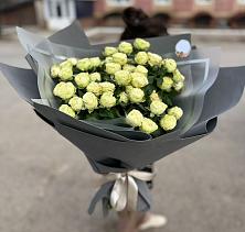 Букет Белые кустовые розы Солинеро в Кашино