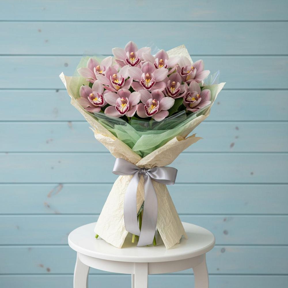 Букет цветов из: Орхидеи и Розы в Кашино