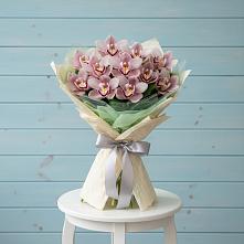 Букет цветов из:  Орхидеи и Розы #REPLACE_PRED# Кашино