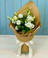 Букет цветов из:  Хризантемы и Лизиантусы в Кашино