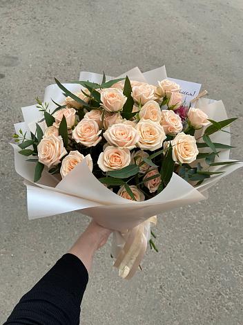 Букет Кремовые розы Латте в Кашино