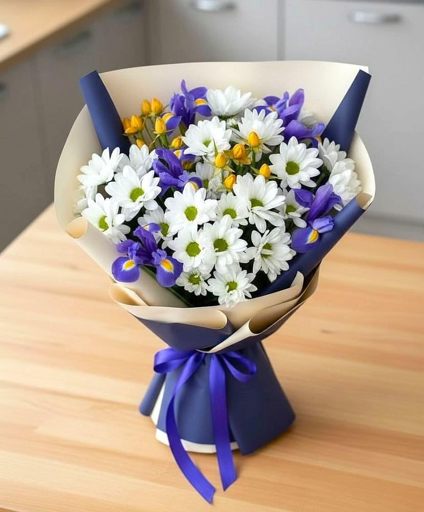 Букет цветов из: Розы, Ирисы и Хризантемы в Кашино