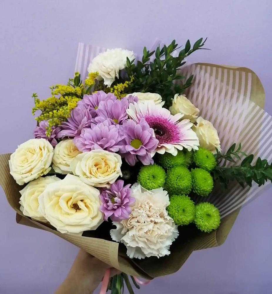 Букет цветов из: Хризантемы, Розы, Гвоздики и Герберы в Кашино