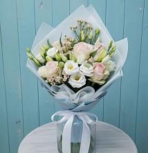 Букет цветов из:  Розы и Лизиантусы #REPLACE_PRED# Кашино