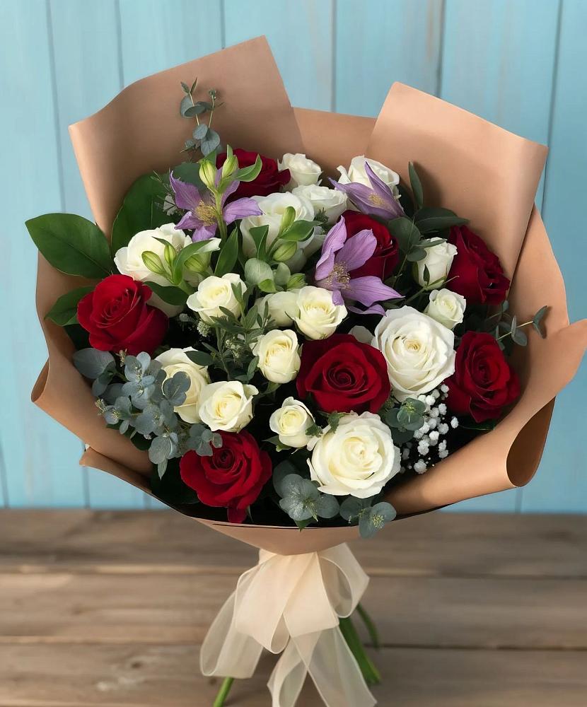 Букет цветов из: Розы и Альстромерии в Кашино