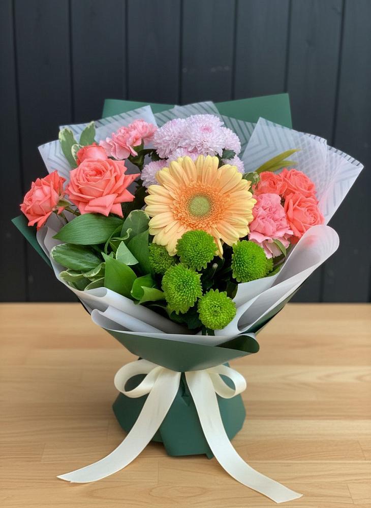 Букет цветов из: Гвоздики, Розы, Герберы и Хризантемы в Кашино